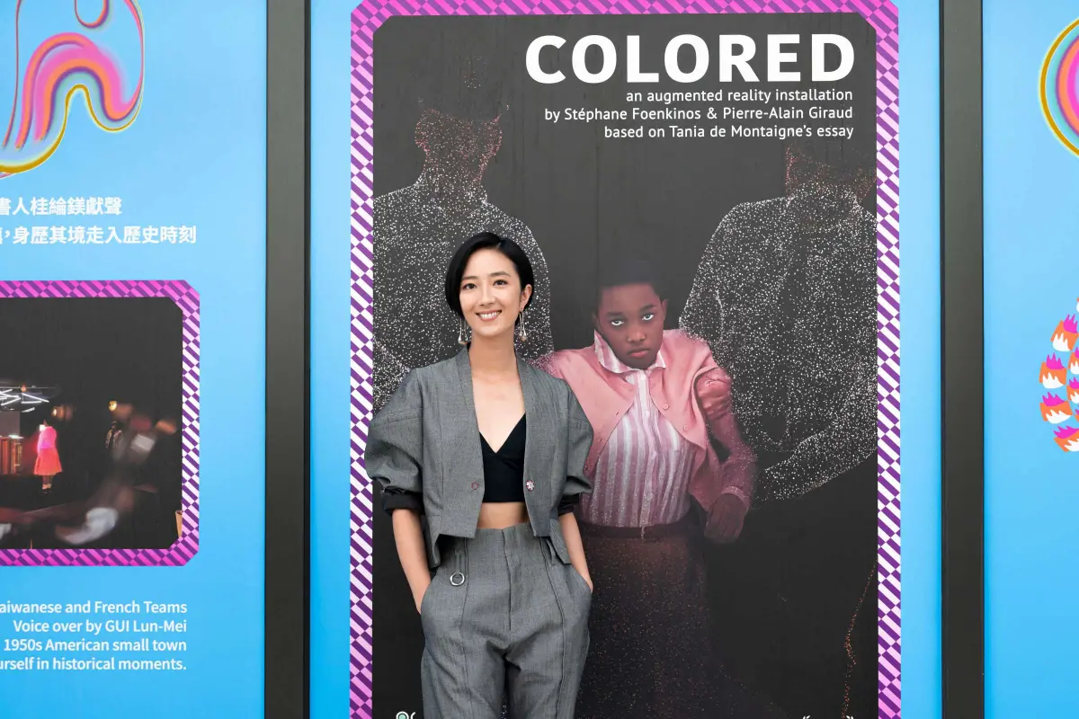 ▲金馬影后桂綸鎂體驗AR作《黑》，見黑人女孩遭歧視痛哭、情緒潰堤。（圖／高雄電影節）