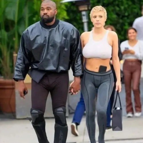 Kanye West變控制狂！嫩妻穿著暴露、演活春宮　竟成翻版金卡戴珊
