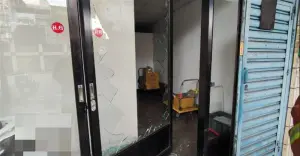 進冷庫突遭反鎖!新北女穿短袖受困近30分鐘 路人聽聲響緊急破窗