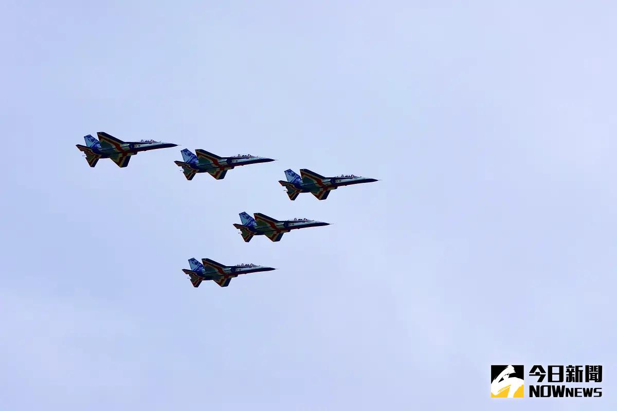 5架勇鷹高教機首度國慶衝場！拚66架2026年全數交機| 政治快訊| 要聞