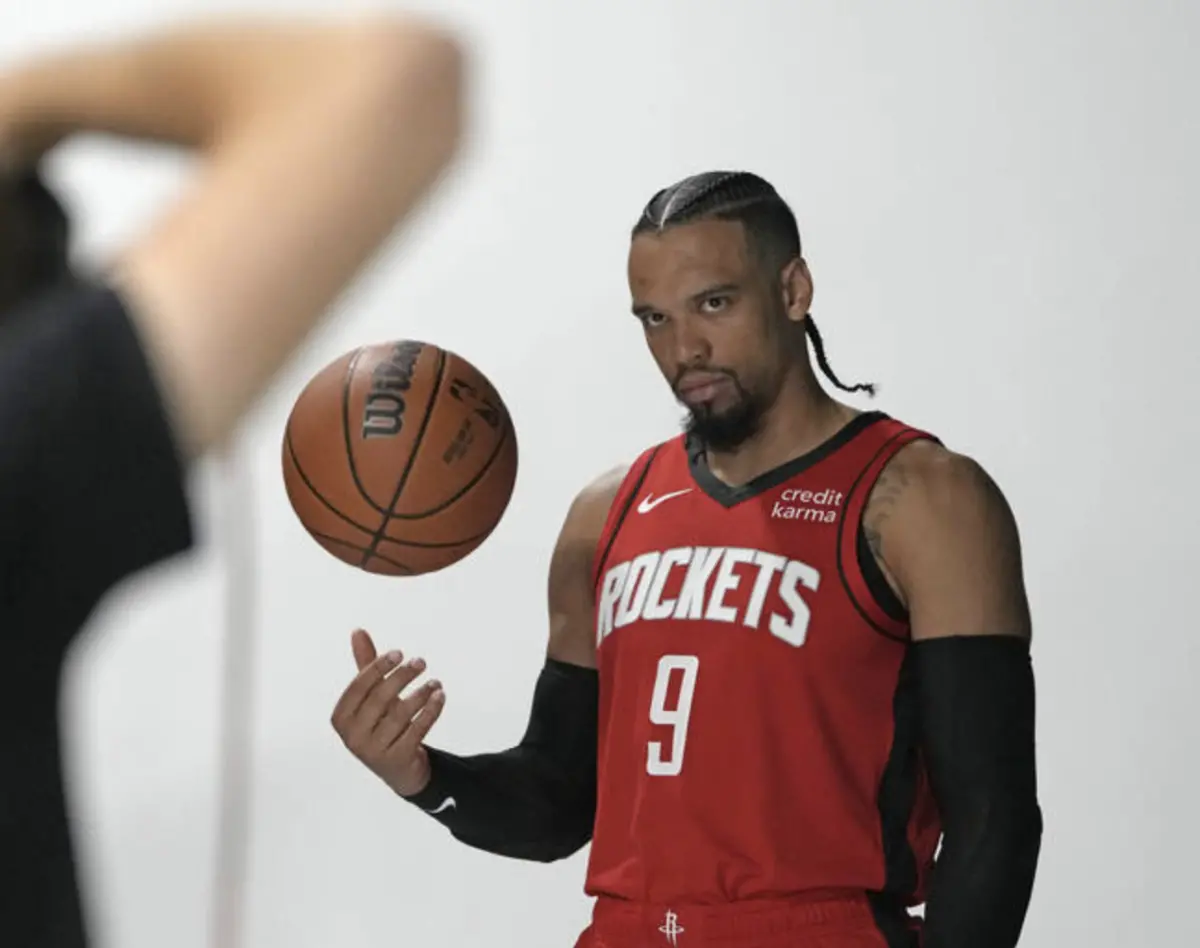 ▲Dillon Brooks本季轉戰火箭，熱身賽對溜馬因「偷桃」Daniel Theis，遭判二級惡意犯規遭判驅逐出場。（圖美聯社／達志影像）