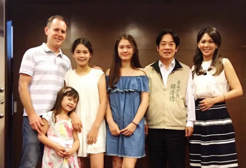 ▲杜若薇曾與賴清德合影。（圖／賴清德競選辦公室提供）