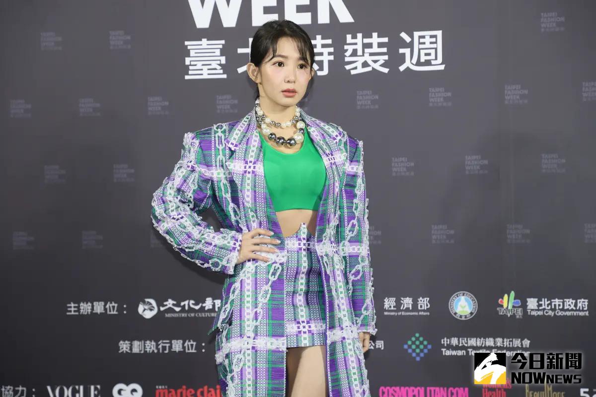 ▲郭書瑤出席臺北時裝週活動，對於金鐘戰袍，竟要大家不用太期待。（圖／記者鄭孟晃攝）