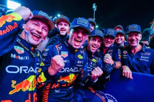 ▲Red Bull 車隊荷蘭籍車手Max Verstappen於台灣時間8日凌晨登場的2023年一級方程式賽車卡達大獎賽衝刺賽（Sprint）中，提前衛冕封王，搶先贏得三連霸的F1世界冠軍頭銜，並在卡達正賽中拿下本季第14場勝利。(Red Bull提供）