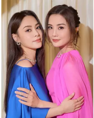 ▲蔡卓妍(右)和鍾欣潼組成女團Twins。(圖/choisaaaa IG) ▲蔡卓妍(右)和鍾欣潼組成女團Twins。(圖/choisaaaa IG)