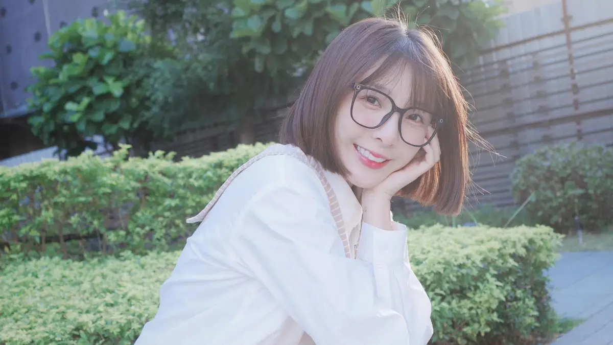 ▲啦啦隊女孩林可，在節目上分享曾和初戀許下10年的婚約，還有一任男友說要娶她，還帶她見過家長，讓她暈船到差點登記結婚。（圖／林可FB）