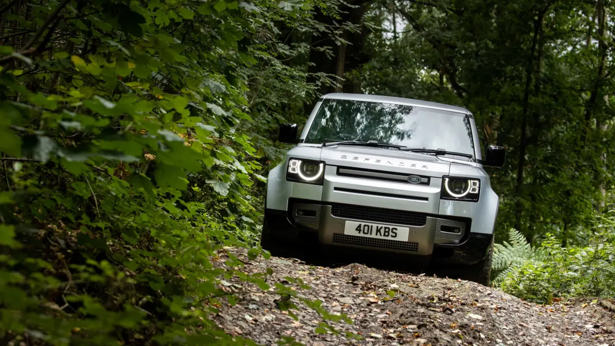 ▲2024 年式 Defender 首波配額開放預售，售價 266 萬元起！