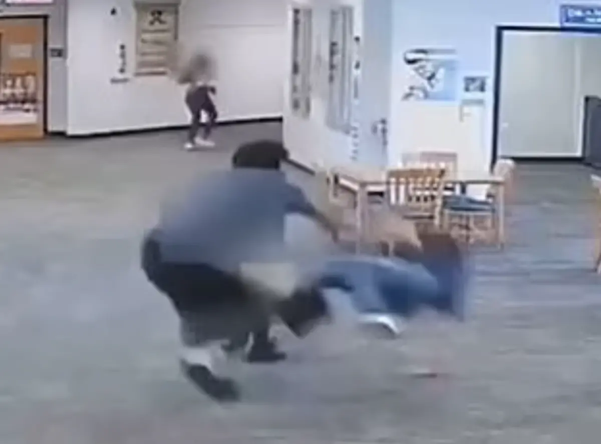 ▲佛羅里達州女老師內迪奇，遭重達122公斤的男學生爆揍，一度昏迷。（圖／翻攝自每日郵報）