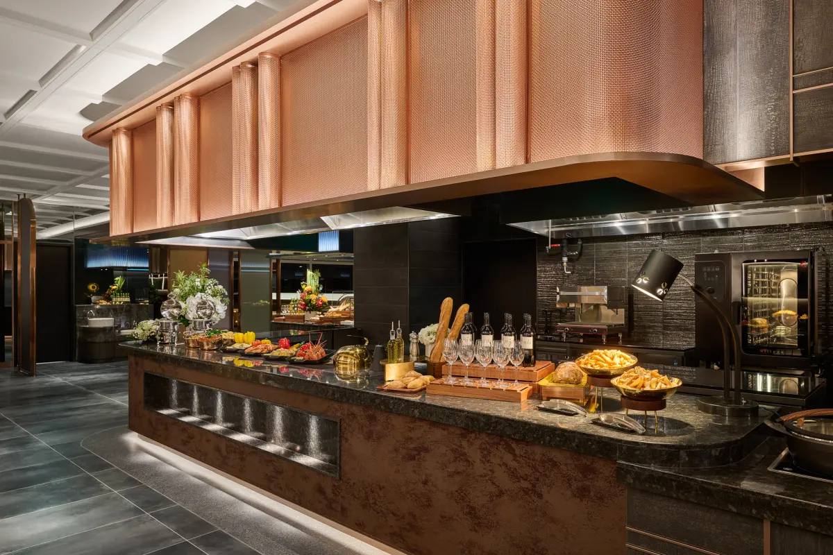 ▲漢來美食2023年3月營收為4.87億元，創單月同期新高。台北漢來大飯店「島語自助餐廳」為吃到飽全新品牌。（圖／台北漢來大飯店提供）