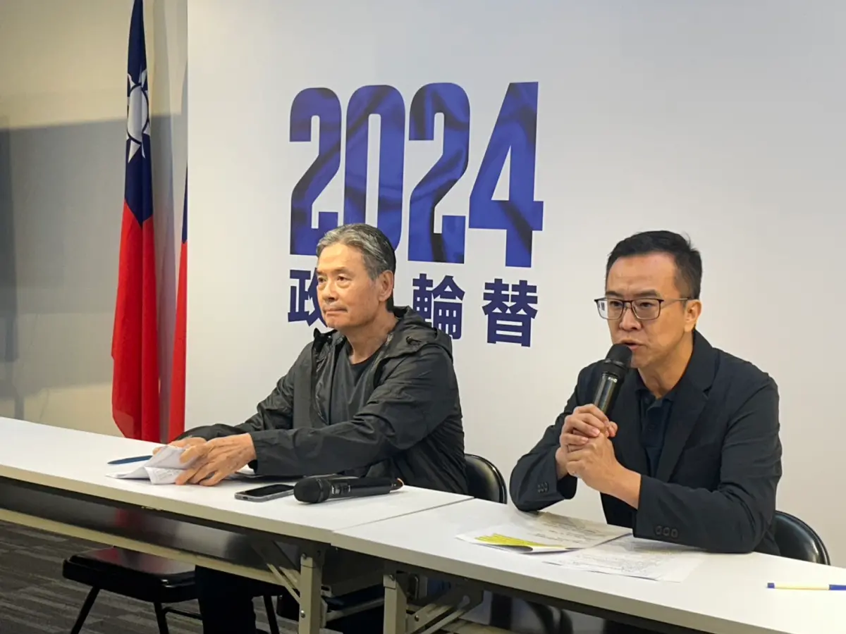 ▲侯辦執行長金溥聰（左）說，民主初選成本不會太高。（圖／記者林怡昕攝，2023.10.17）