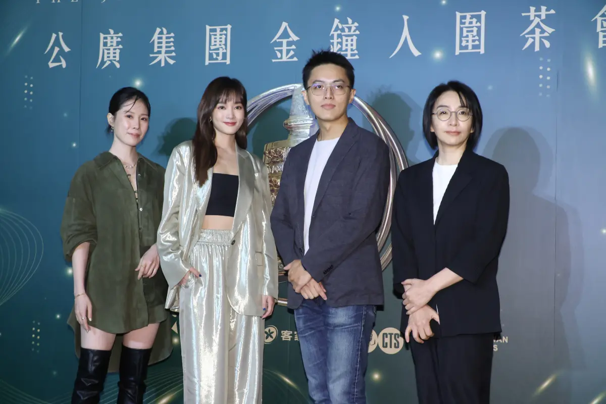 ▲製作人林昱伶（右起）和導演林君陽、王淨和蔡亘晏出席金鐘入圍茶敘，透露《人選之人》第2季進度。（圖／記者陳明中攝影）