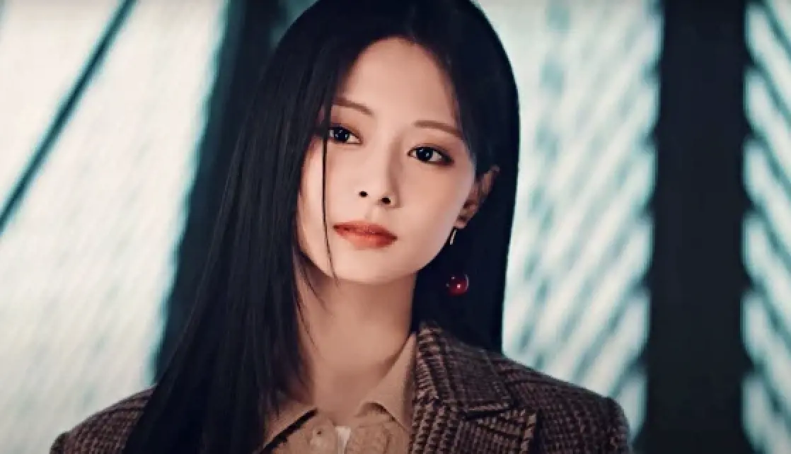 ▲周子瑜被指遭老東家冷凍，近期秀出代言美照甩流言。（圖／翻攝POND'S Indonesia）