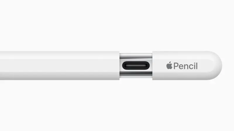▲Apple Pencil (USB C)版本價格雖然便宜，但少了磁吸充電和配對，且重要的壓力感測功能也被拿掉，讓網友開酸「是在買信仰嗎？」。（圖／官方提供）