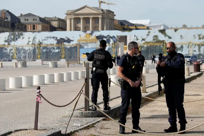 ▲法國巴黎郊外的凡爾賽宮（Palace of Versailles）17日不對外開放，消息人士透露是因為又收到炸彈威脅。（圖／美聯社／達志影像）