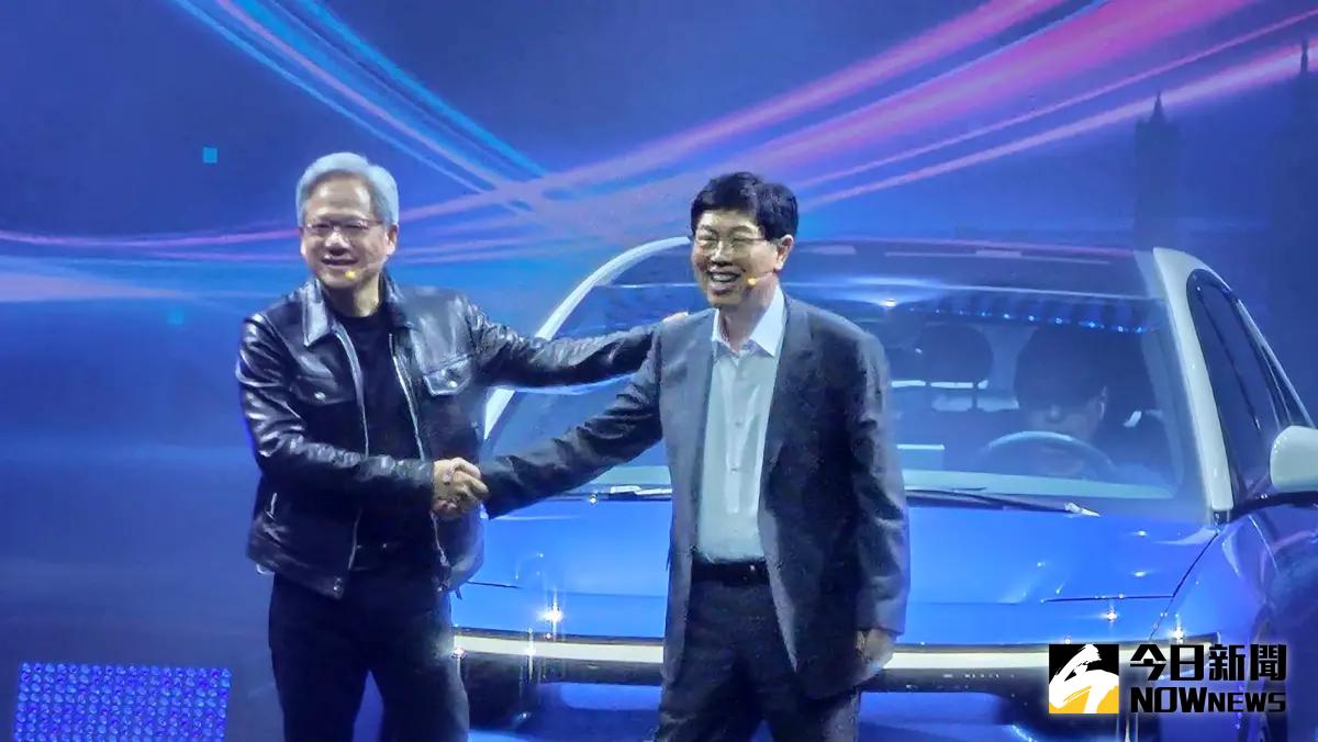 ▲鴻海科技日今（18）日盛大舉行，邀請輝達執行長黃仁勳共襄盛舉。圖右為鴻海董事長劉揚偉。（圖／記者許家禎攝，2023.10.18）