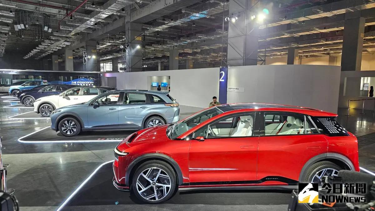 ▲今（18）日鴻海科技日上正式發表MODEL N電動物流車以及MODEL B量產版跨界休旅，展現集團打造不同級距電動車的實力。（圖／記者許家禎攝，2023.10.18）