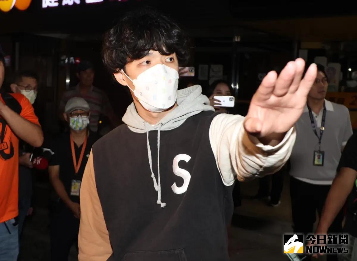 ▲籃壇被爆不只SBL球星吳季穎涉嫌打假球，士林地檢署稍早發動搜索，對裕隆隊多名球員搜索調查。（圖／記者陳明中攝）