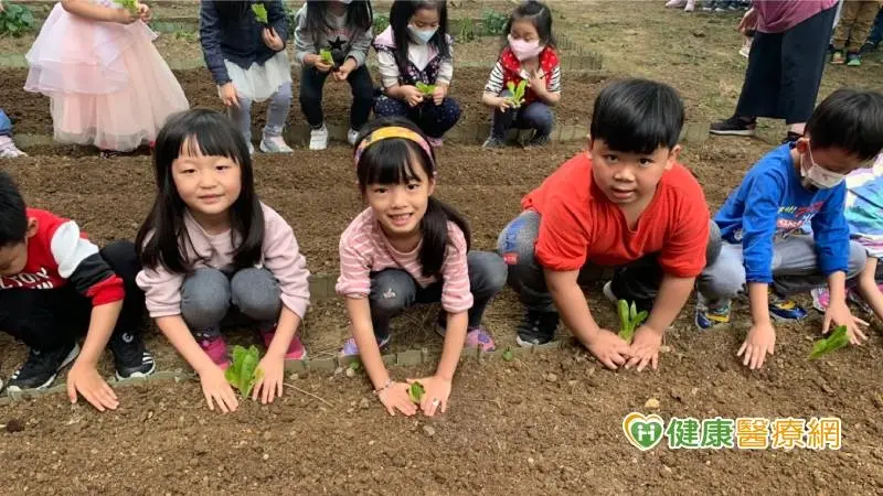 ▲NG醜蔬果變佳餚　10月世界糧食日教孩子「惜食概念」