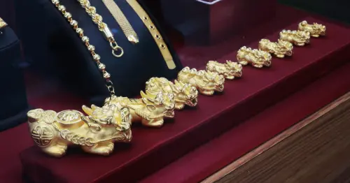 ▲在正財位（正東）或偏財位（正北）擺放一對貔貅，記得讓貔貅的頭朝向門口或窗外，幫你把外面的大財吸進來。（圖/NOWNEWS資料照）