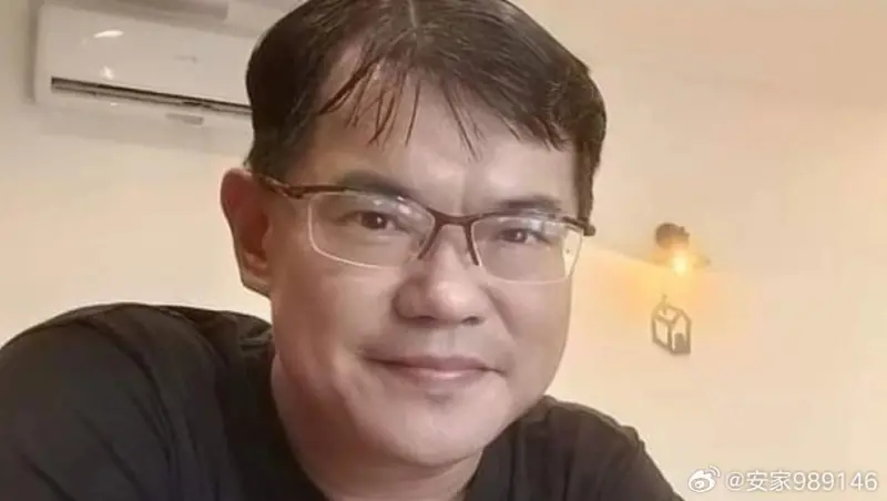 ▲54歲張文輝曾和阿牛合唱，今傳出打桌球突昏迷當場身亡。（圖／翻攝安家989146微博）