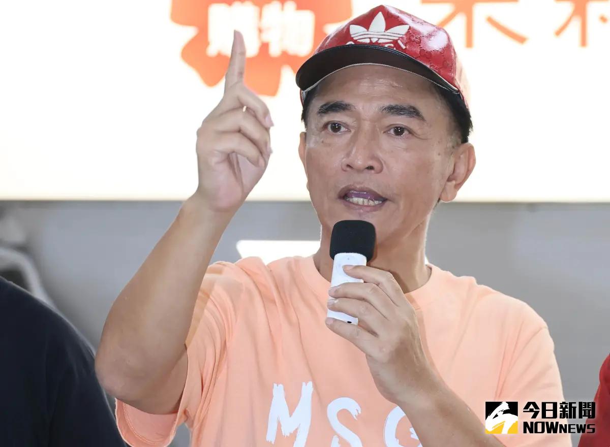 ▲「吳宗憲妹妹」首度曝光，金色波浪長髮超嫵媚。（圖／NOWnews資料照）