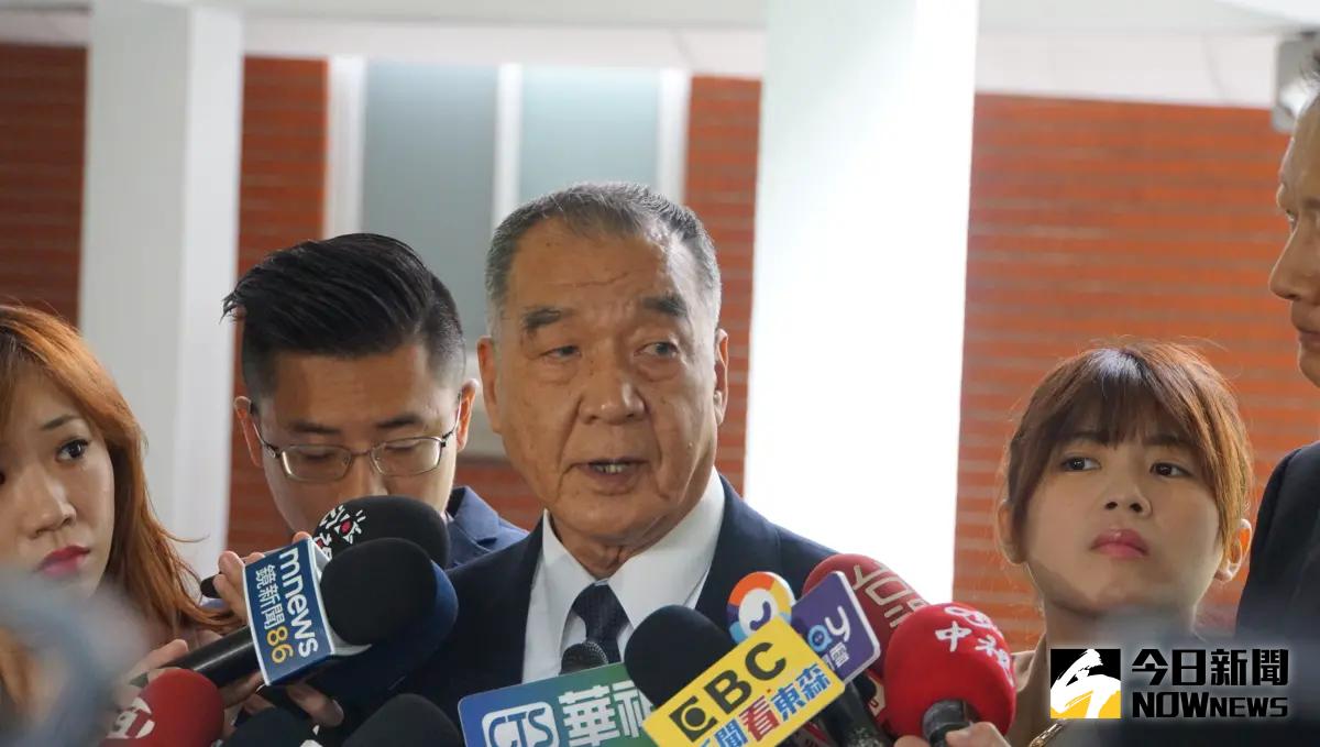 ▲針對立委提案凍結潛艦預算，國防部長邱國正表示不臆測。（圖／記者呂炯昌攝，2023.10.20）