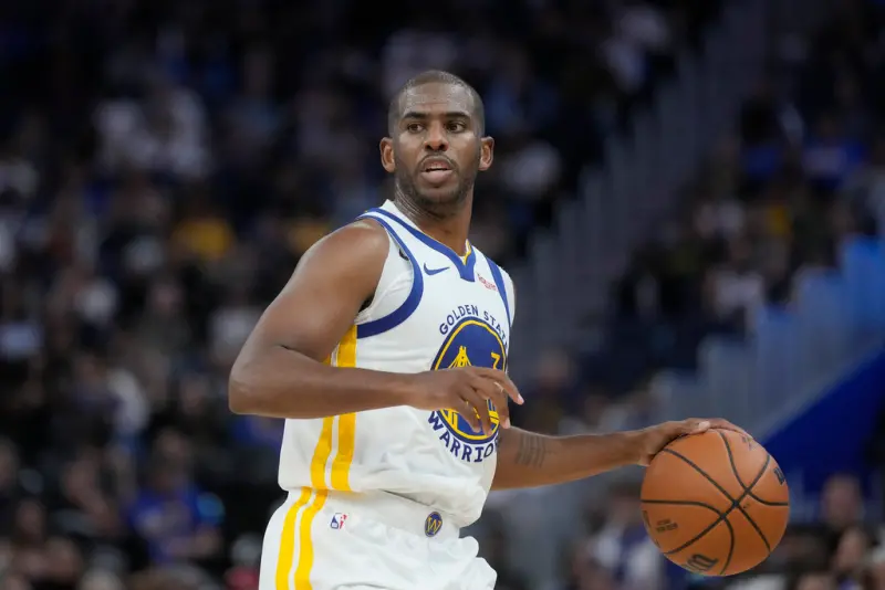 ▲勇士Chris Paul昨（13日）替補出戰，登場22分鐘全場3投0中，僅靠罰球拿下2分，送出5助攻與1籃板，全場正負值為-1。（圖／美聯社／達志影像）