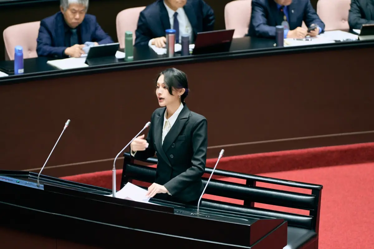 ▲國民黨立委參選人廖先翔又遭爆家族坐擁違法停車場，賴品妤表示傳聞在地方盛傳已久，如今可能都只是冰山一角。（圖／賴品妤辦公室提供）