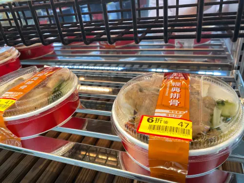 紙便當盒回收最後都燒掉?她轟資源分類做爽的 正確3步驟公開了