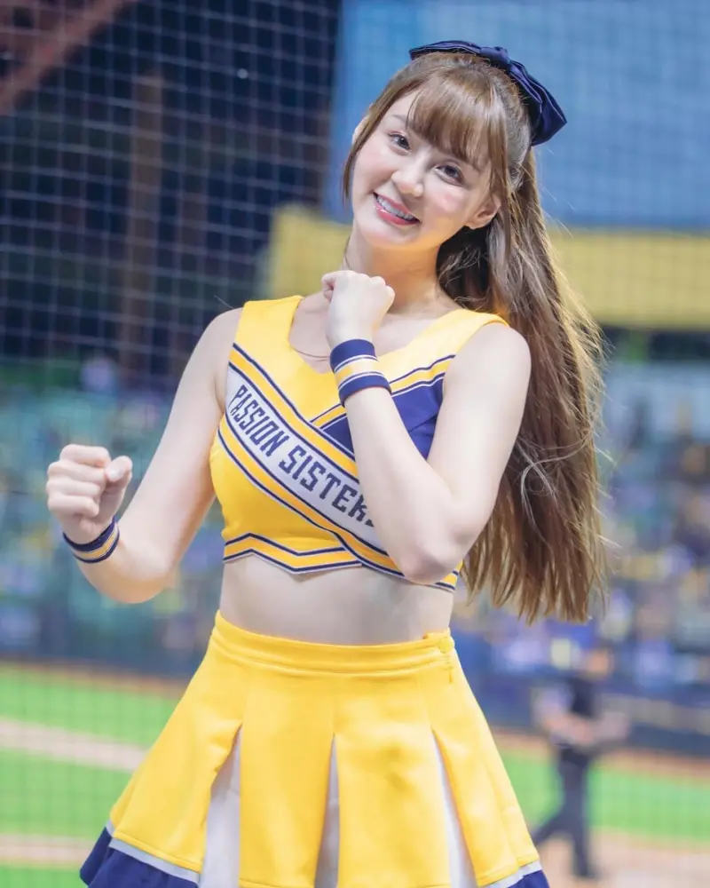 短今是PS女孩中的開心果。(圖/翻攝自短今臉書)