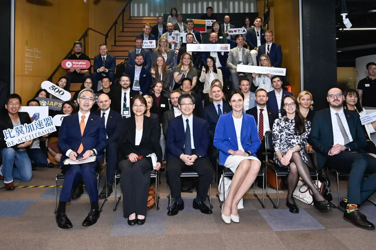 ▲立陶宛國會議長希米利特（Viktorija Cmilyte-Nielsen）率領近20家新創企業及協會共同蒞臨TTA，與TTA加速器及臺灣40多家業者進行交流。（圖／品牌提供）