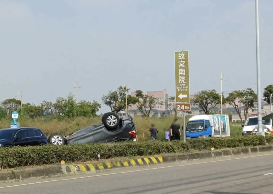 ▲嘉義縣朴子市發生車禍事故，23歲男性駕駛送醫不治。（圖／翻攝自臉書社團朴子民意觀察站）