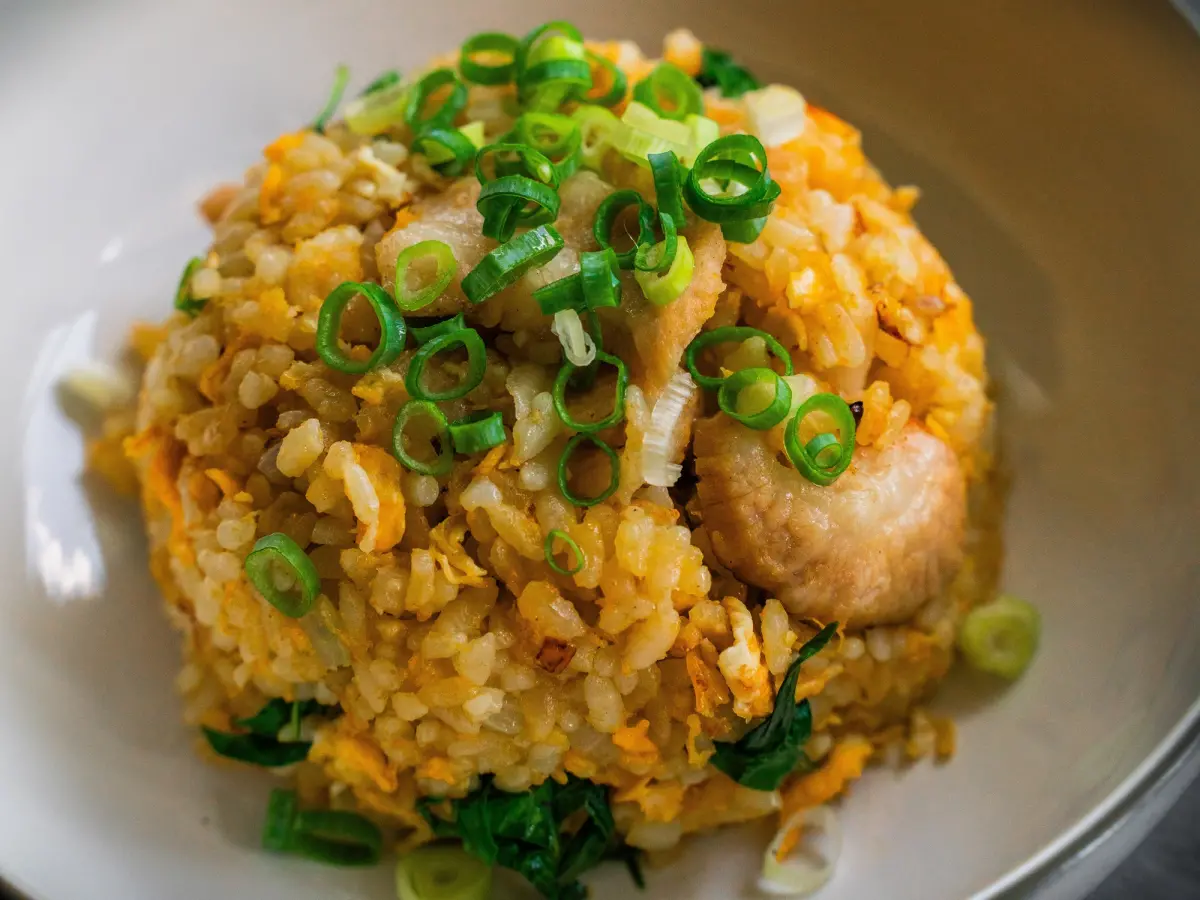 ▲「松阪豬炒飯」食譜作法公開，簡單在家自己煮就能吃好料。（圖／普橘島）