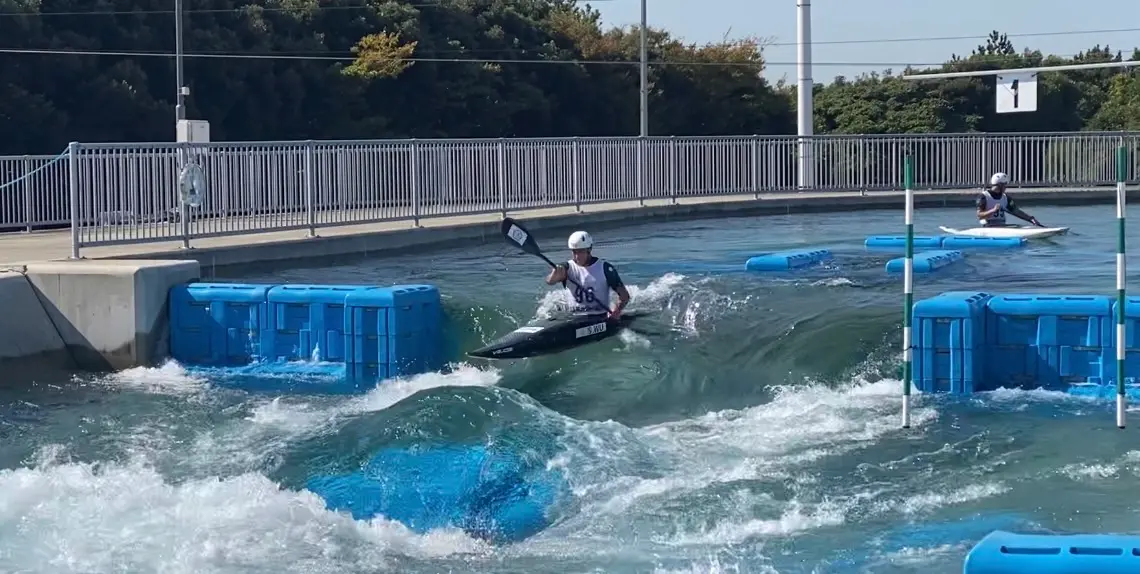 ▲吳少璿赴日本東京賽前移地訓，提前熟悉及適應場地，以備戰2023年亞洲輕艇激流錦標賽。官方提供