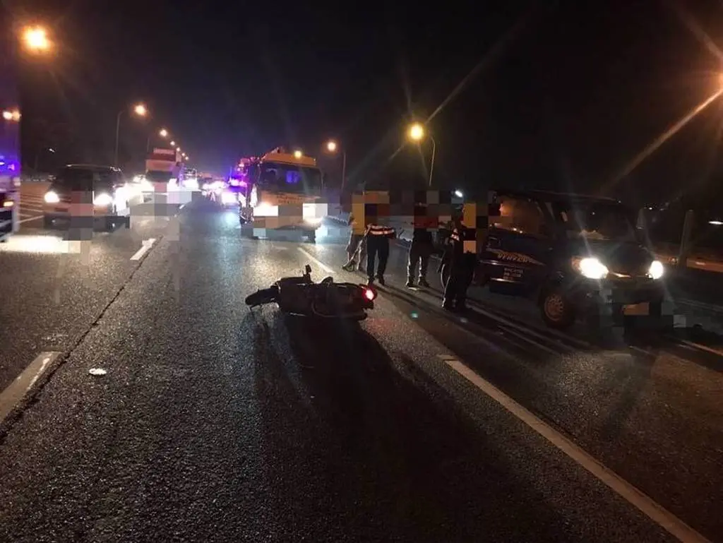 ▲嘉義82歲老翁誤闖國道，和貨車發生碰撞。（圖／翻攝畫面）