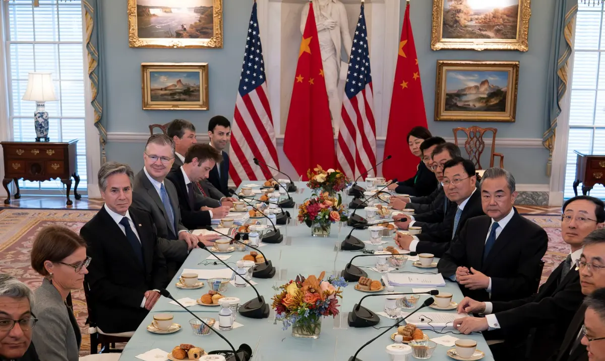 ▲中國中共中央政治局委員兼外交部長王毅，前往美國與國務卿布林肯、總統拜登會晤。（圖／美聯社／達志影像）