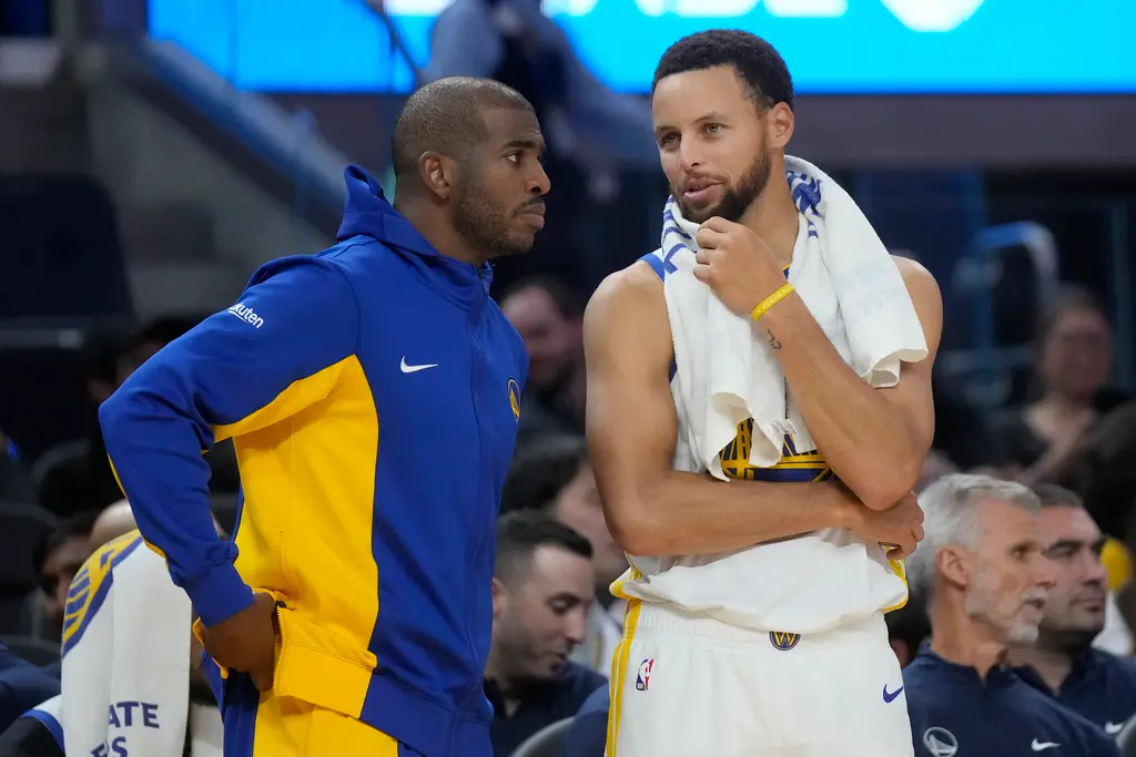 ▲Chria Paul與Stephen Curry今在客場攜手率勇士130:102鵜鶘取得3連勝。（圖／美聯社／達志影像）