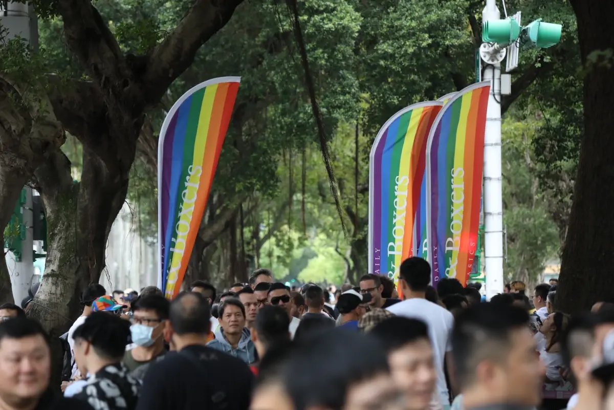 ▲第21屆台灣同志遊行盛大登場於今（28）日下午盛大登場，主辦單位預估15.3萬人同上街。（圖／記者陳明中攝）