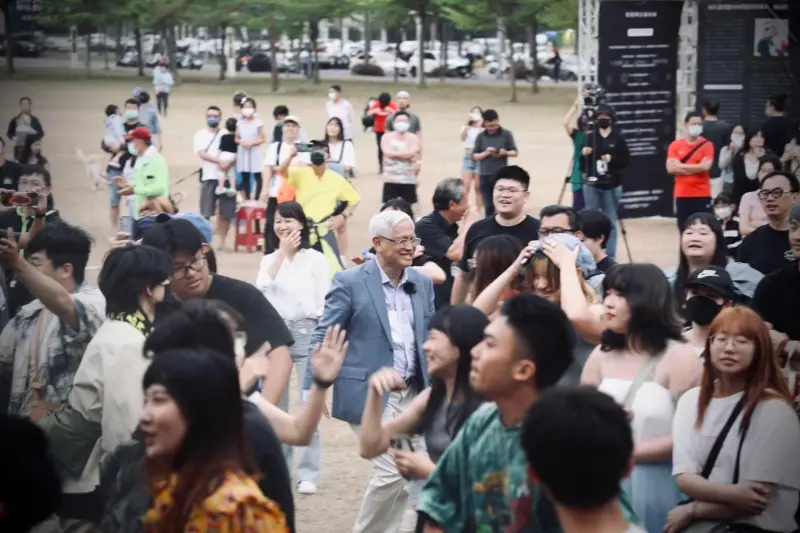 ▲郭倍宏認為，把他劃在只有2000張選票的獨派市場，而不是把這8個多月來媒體通稱我為台派，擁有2300萬選票這一區塊，這種操作未免太粗糙啦。（圖／截自郭倍宏臉書）