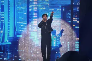 ▲鄭容和曾在天母體育館舉辦演唱會。(圖/D-SHOW) ▲鄭容和曾在天母體育館舉辦演唱會。(圖/D-SHOW)