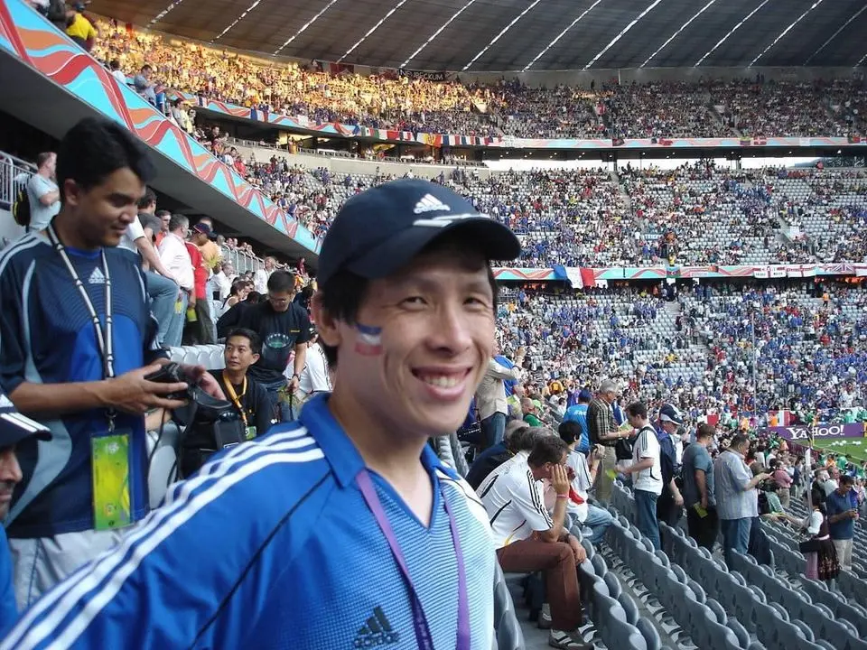 ▲資深體育主播詹啟聖27日因「腦出血」昏迷後逝世，享年58歲，醫師也提醒腦出血的風險為何。（圖取自詹怡宜臉書）