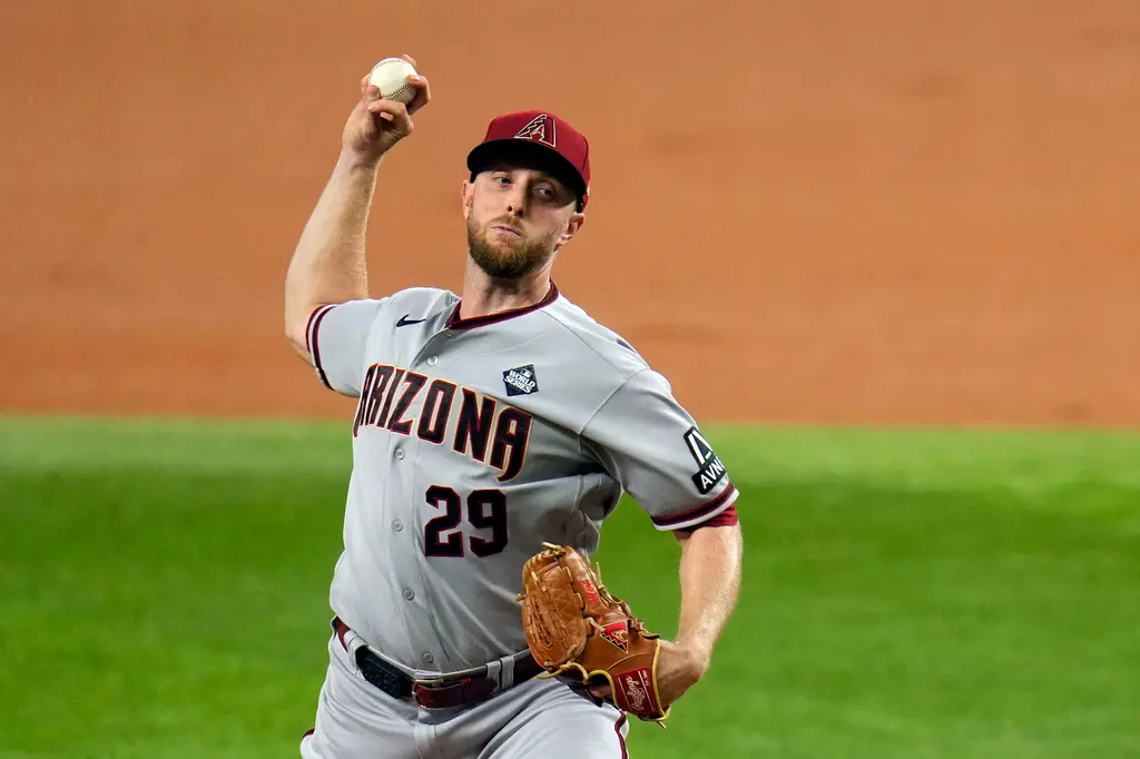 ▲世界大賽G2響尾蛇先發Merrill Kelly繳出7局失1分好投，飆出9次三振寫季後賽生涯單場新高，率隊扳平戰局。（圖／美聯社／達志影像）