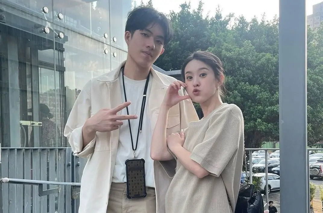 ▲邱偲琹（右）已不再是林依晨師妹，被爆熱戀且同居電視製作大老郭建宏獨子郭方儒。（圖／翻攝郭方儒IG）