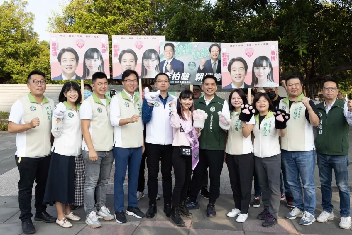 民進黨高雄隊陪黃捷拚選戰 獲徵召後首日就要走5市場 政治快訊 要聞 Nownews今日新聞