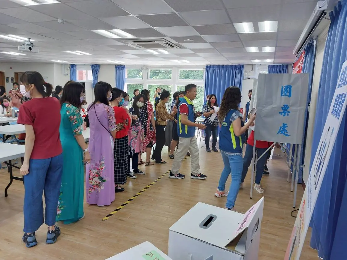 ▲人力銀行今（2）日公布調查，3成5上班族曾因公沒投票，2成2坦言選舉結果會影響職場計畫。（示意圖／記者莊全成翻攝）