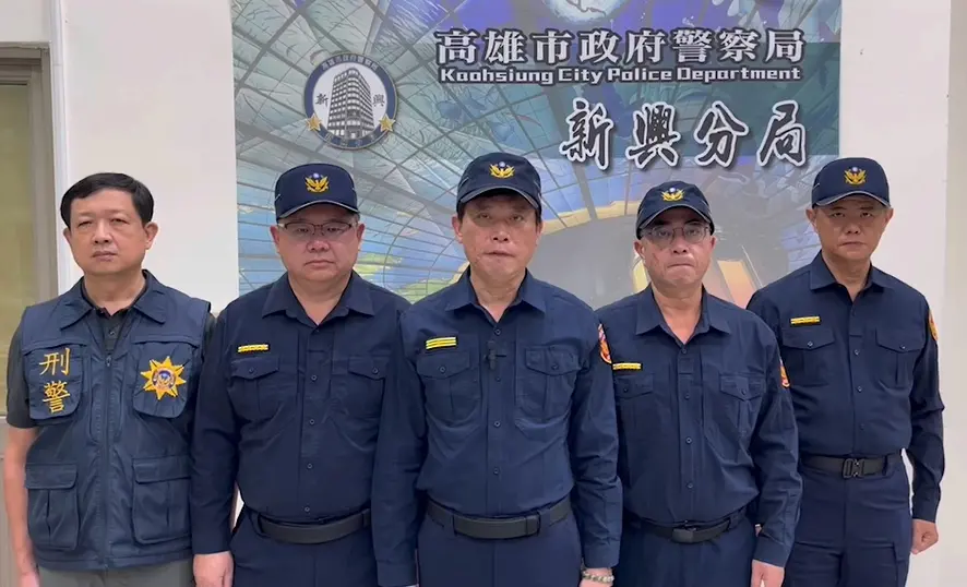 ▲新興分局局長陳志榮指出，李姓偵查佐涉洩密知法犯法，所為已嚴重影響警譽，為淨化警察陣容，斷然處置，對李員祭出免職處分，以儆效尤。（圖／翻攝畫面）