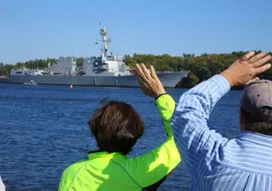 美加軍艦例行性通過台海　美國海軍：符合國際法
