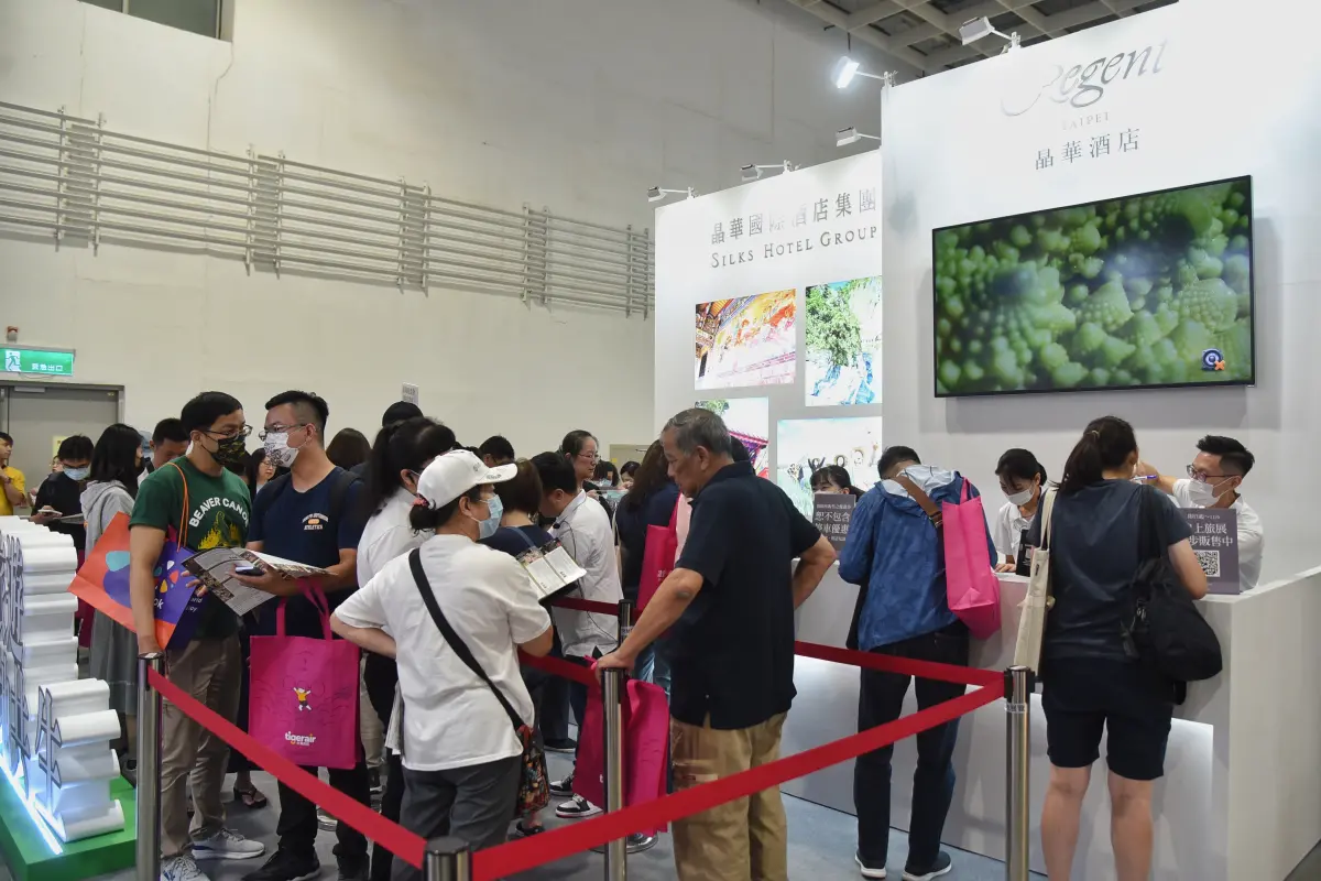 ▲2023 ITF台北國際旅展今日開展第一天，開盤買氣就相當旺，包含福容飯店、台北晶華酒店都已出現百萬刷手，購買大量住宿券與餐券。（圖／記者陳明安攝）