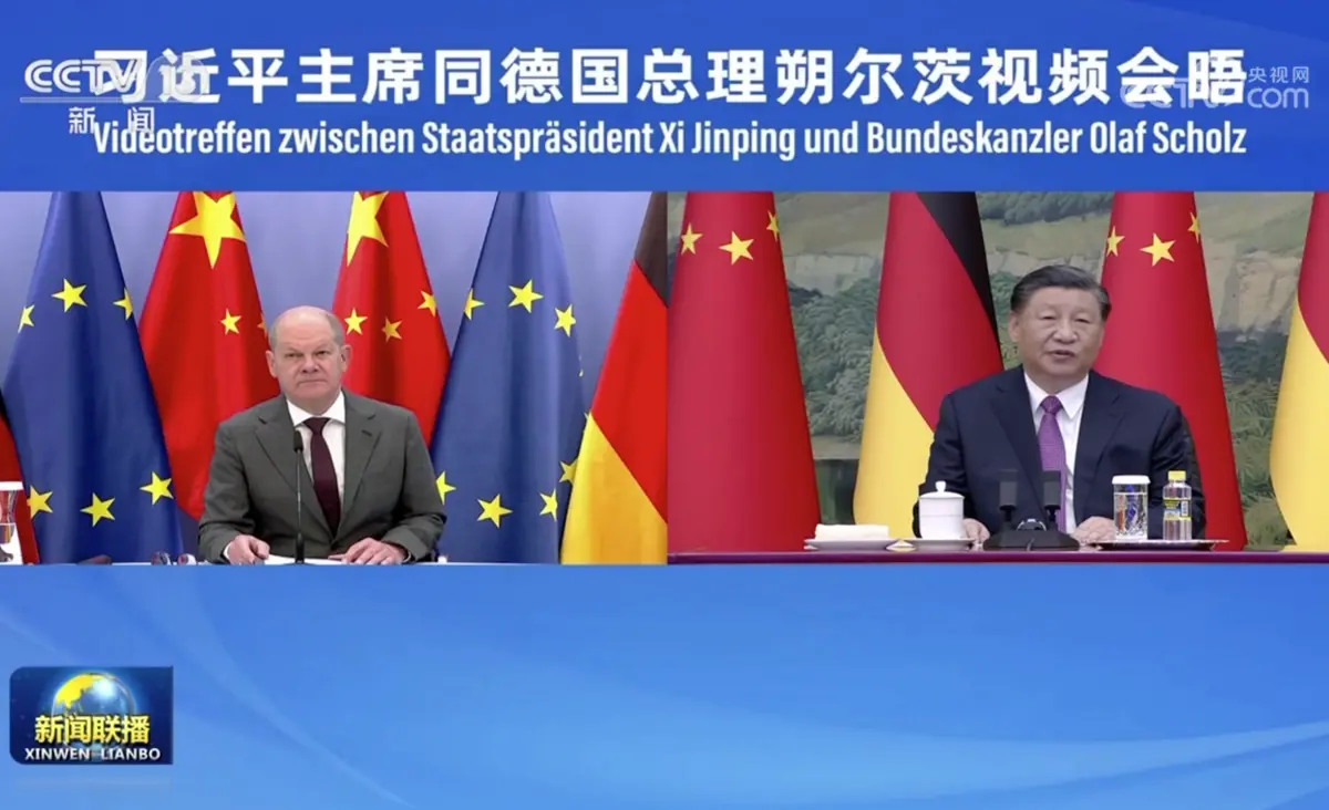 ▲德國總理蕭茲（Olaf Scholz）今（3）日下午與中國國家主席習近平舉行視訊會議，兩人討論了以巴衝突與俄烏戰爭，也提到中德之間的經貿合作議題。習近平表示，片面袒護一方而忽視另一方的正當訴求，都會導致地區失衡。（圖／翻攝自央視）