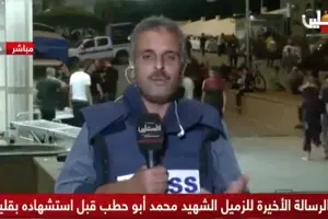 ▲巴勒斯坦電視台記者哈塔布（Mohammad Abu Hattab）死前30分鐘還在與電視台連線報播新聞，在鏡頭前留下最後身影。（圖／翻攝自@majedbamya的X）